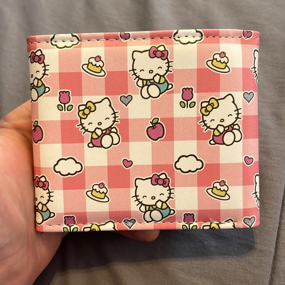 Brand new Sanrio Hello Kitty snap wallet - Picture 2 of 3
